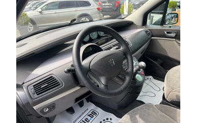 Peugeot 807 - автомобили, коли, обяви за нови и употребявани 10