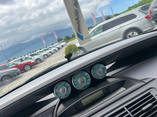 Peugeot 807 - автомобили, коли, обяви за нови и употребявани 13