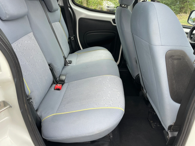 Peugeot Bipper 1.3HDI-75-TEPEE-ITALIA - автомобили, коли, обяви за нови и употребявани 6