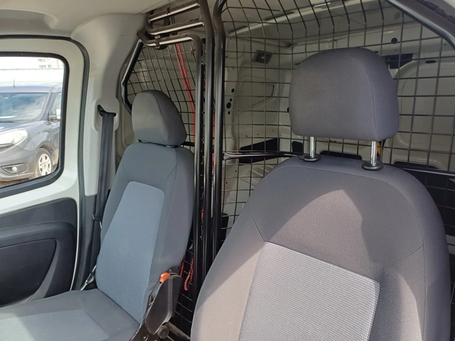 Peugeot Bipper 1.3 HDI - автомобили, коли, обяви за нови и употребявани 9