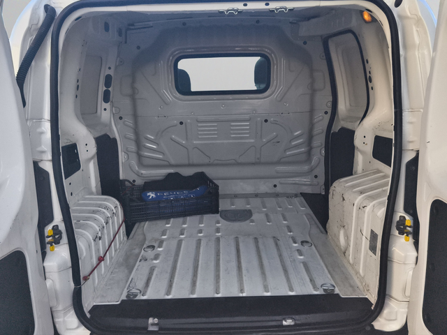Peugeot Bipper товарен FOURGON COURT 1.3 BlueHDI 80 - автомобили, коли, обяви за нови и употребявани 11