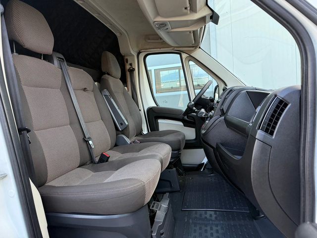 Peugeot Boxer 2.0 - автомобили, коли, обяви за нови и употребявани 11