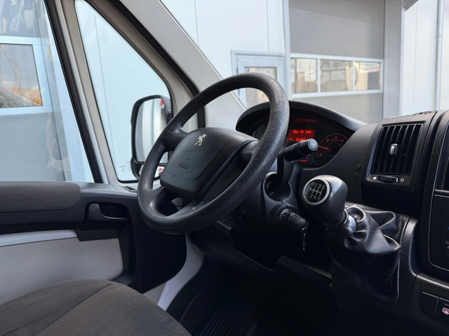 Peugeot Boxer 2.0 - автомобили, коли, обяви за нови и употребявани 9