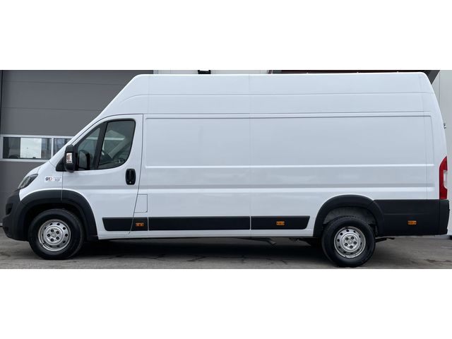 Peugeot Boxer 2.2 HDI върнат от оперативен лизинг - автомобили, коли, обяви за нови и употребявани 1