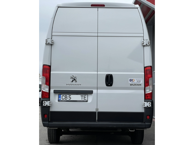 Peugeot Boxer 2.2 HDI върнат от оперативен лизинг - автомобили, коли, обяви за нови и употребявани 3
