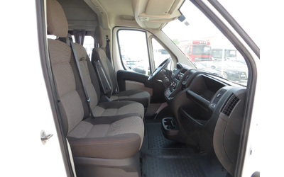 Peugeot Boxer 2,2 HDI 5/6+1 МЕСТА - автомобили, коли, обяви за нови и употребявани 8
