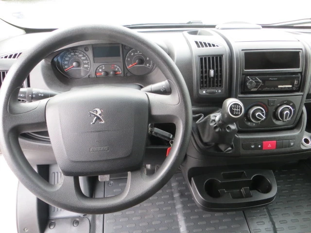 Peugeot Boxer 2,2 HDI EURO 6D - автомобили, коли, обяви за нови и употребявани 7