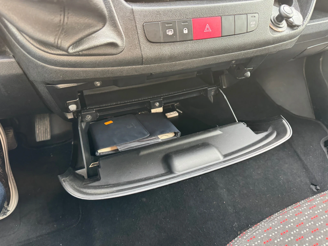 Peugeot Boxer - автомобили, коли, обяви за нови и употребявани 15