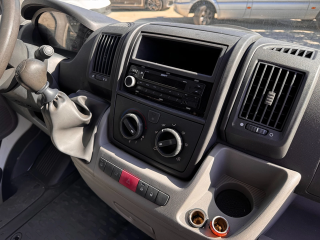 Peugeot Boxer 6-местен Клима - автомобили, коли, обяви за нови и употребявани 10