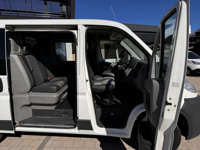 Peugeot Boxer 6-местен Клима - автомобили, коли, обяви за нови и употребявани 6