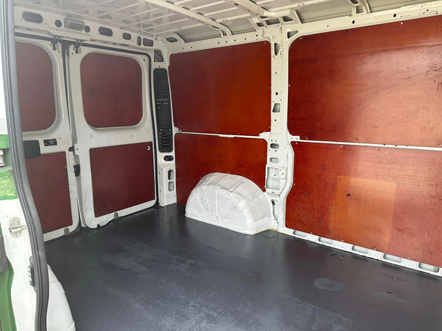 Peugeot Boxer - автомобили, коли, обяви за нови и употребявани 4