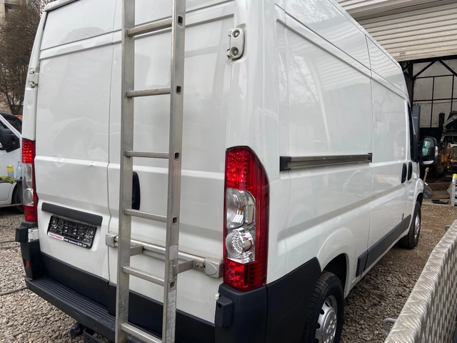 Peugeot Boxer 2.2HDi Euro5 - автомобили, коли, обяви за нови и употребявани 4