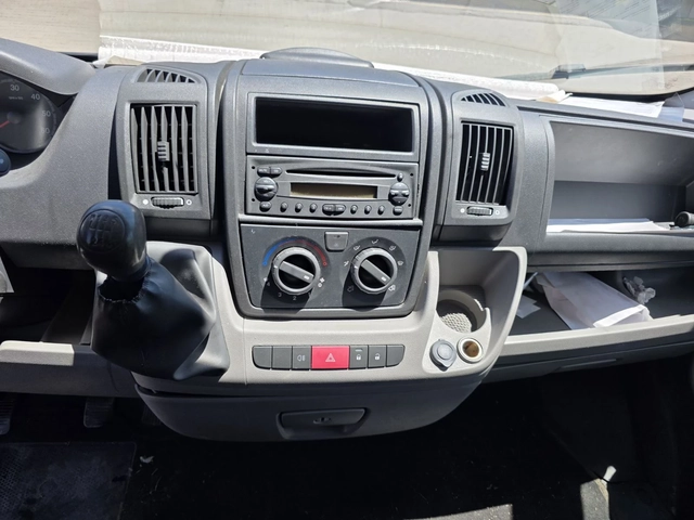 Peugeot Boxer 2.2hdi Метан - автомобили, коли, обяви за нови и употребявани 9