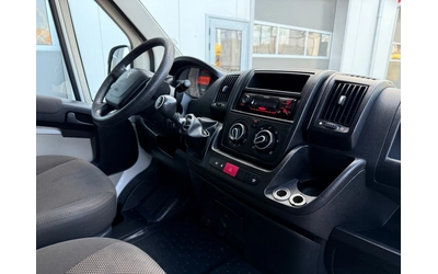 Peugeot Boxer 2.0 - автомобили, коли, обяви за нови и употребявани 12