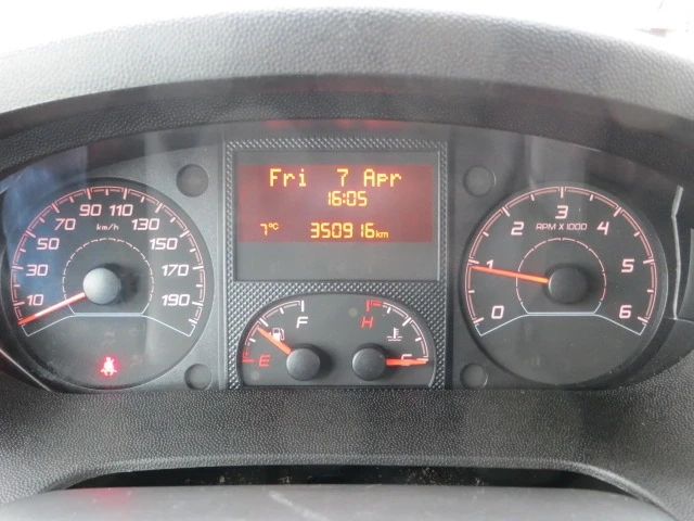 Peugeot Boxer 2,2 HDI EURO 6D - автомобили, коли, обяви за нови и употребявани 9