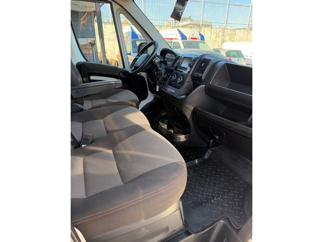Peugeot Boxer Мах база - автомобили, коли, обяви за нови и употребявани 11