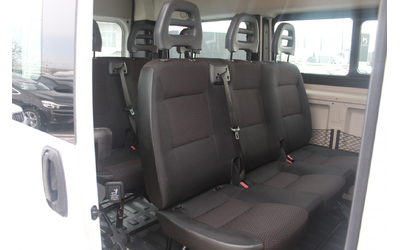 peugeot-boxer-patnicheski-combi-333l2h2-2-2-bluehdi-120-e6-2 - 2