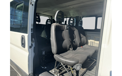 Peugeot Boxer пътнически NEW COMBI 330L1H1 2.0 BlueHDI 130 E6 - автомобили, коли, обяви за нови и употребявани 11