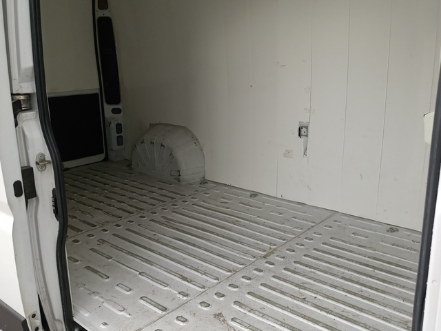 Peugeot Boxer товарен FT 335L3H2 2.2 BlueHDI 140 S&S E6.4 - автомобили, коли, обяви за нови и употребявани 10
