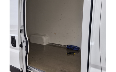 Peugeot Boxer товарен FT 435L4H3 2.2 BlueHDI 140 S&S E6 - автомобили, коли, обяви за нови и употребявани 11