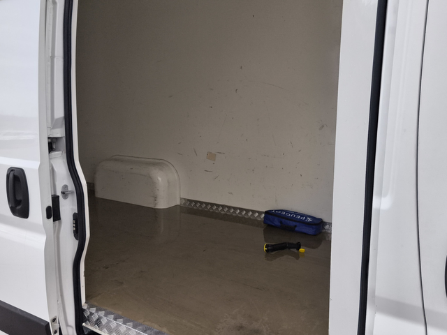 Peugeot Boxer товарен FT 435L4H3 2.2 BlueHDI 140 S&S E6 - автомобили, коли, обяви за нови и употребявани 11