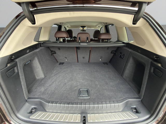 Peugeot e-2008 Active - автомобили, коли, обяви за нови и употребявани 12