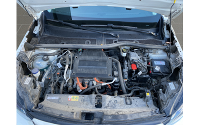 Peugeot e-2008 Active - автомобили, коли, обяви за нови и употребявани 13