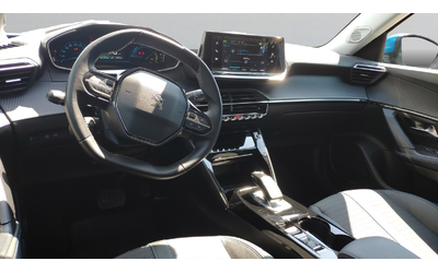 peugeot-e-2008-allure - 5