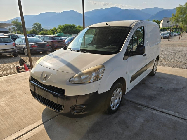 Peugeot Partner 1.6HDI - автомобили, коли, обяви за нови и употребявани 0