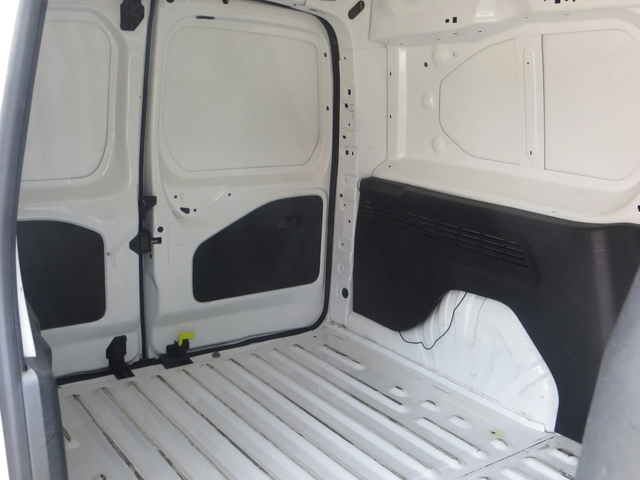 Peugeot Partner 1.5 HDI E6D - автомобили, коли, обяви за нови и употребявани 13