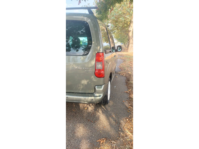 Peugeot Partner 1.6  HDI клима - автомобили, коли, обяви за нови и употребявани 4