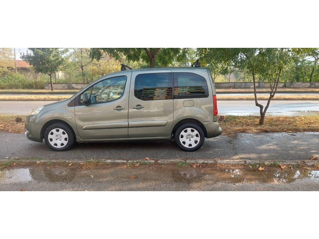 Peugeot Partner 1.6  HDI клима - автомобили, коли, обяви за нови и употребявани 7
