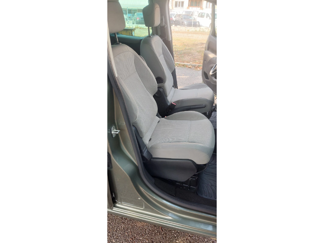 Peugeot Partner 1.6  HDI клима - автомобили, коли, обяви за нови и употребявани 8