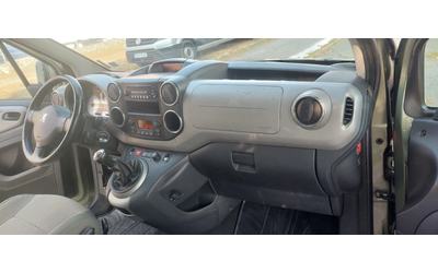 Peugeot Partner 1.6  HDI клима - автомобили, коли, обяви за нови и употребявани 9