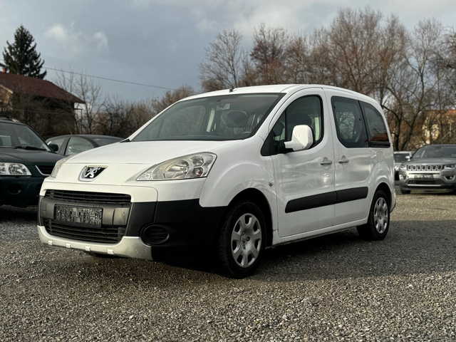 Peugeot Partner 1.6hdi 90kc - автомобили, коли, обяви за нови и употребявани 0