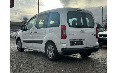 Peugeot Partner 1.6hdi 90kc - автомобили, коли, обяви за нови и употребявани 7