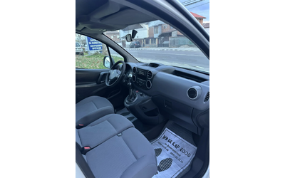 Peugeot Partner - автомобили, коли, обяви за нови и употребявани 9