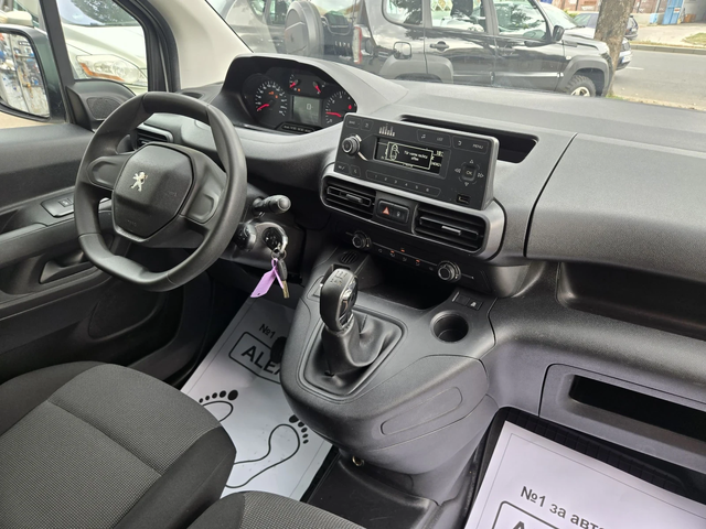 Peugeot Partner - автомобили, коли, обяви за нови и употребявани 7