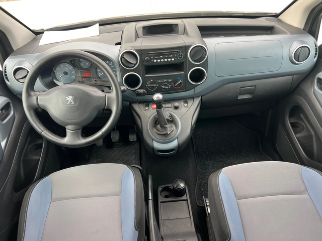 Peugeot Partner 1.6HDI - автомобили, коли, обяви за нови и употребявани 9