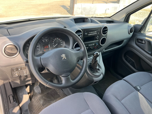 Peugeot Partner 1.6HDI Euro6B - автомобили, коли, обяви за нови и употребявани 9