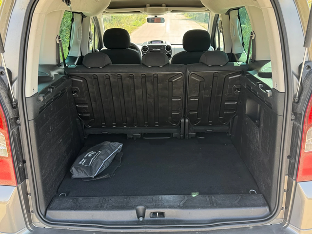 Peugeot Partner 1.6HDI / 120кс - автомобили, коли, обяви за нови и употребявани 12