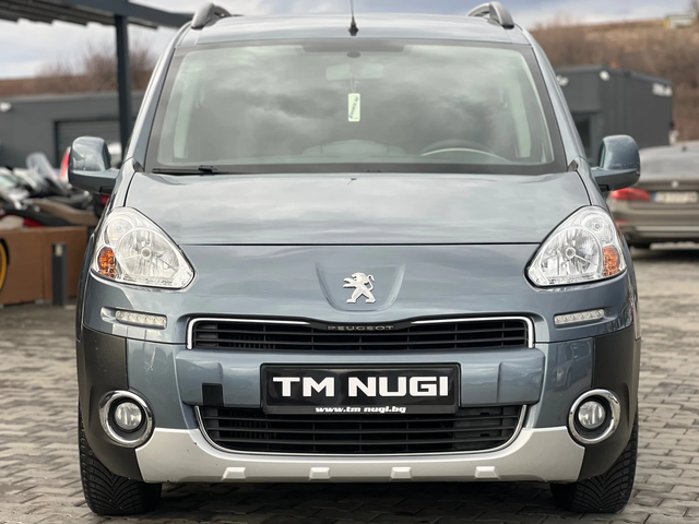 Peugeot Partner TEPEE* 1.6HDI* LED* TOP* - автомобили, коли, обяви за нови и употребявани 0