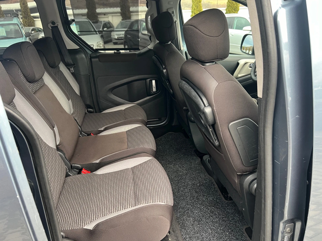 Peugeot Partner TEPEE* 1.6HDI* LED* TOP* - автомобили, коли, обяви за нови и употребявани 6
