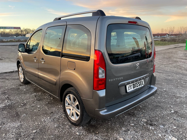 Peugeot Partner 1.6HDI-90-TEPEE-ITALIA - автомобили, коли, обяви за нови и употребявани 11