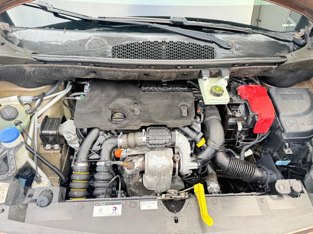 Peugeot Partner 1.6hdi 92k.c* Outdoor* Panorama* Tepee* - автомобили, коли, обяви за нови и употребявани 16