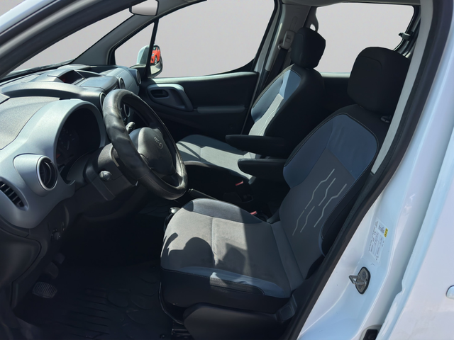 Peugeot Partner пътнически - автомобили, коли, обяви за нови и употребявани 9