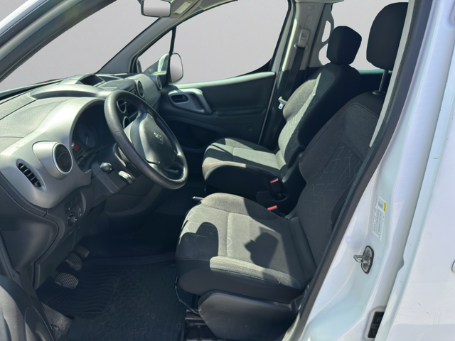 Peugeot Partner пътнически - автомобили, коли, обяви за нови и употребявани 8