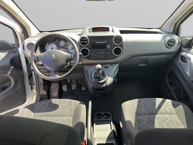 Peugeot Partner пътнически - автомобили, коли, обяви за нови и употребявани 9