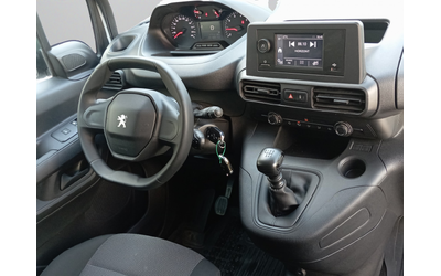 Peugeot Partner товарен Long 950 1.5 BlueHdi 102 BVM6 S&S E6.4 - автомобили, коли, обяви за нови и употребявани 8
