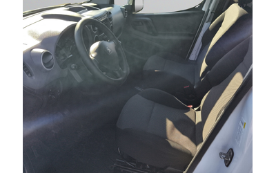 Peugeot Partner товарен NEW FRG COURT 1.6 BlueHDI 100 - автомобили, коли, обяви за нови и употребявани 8